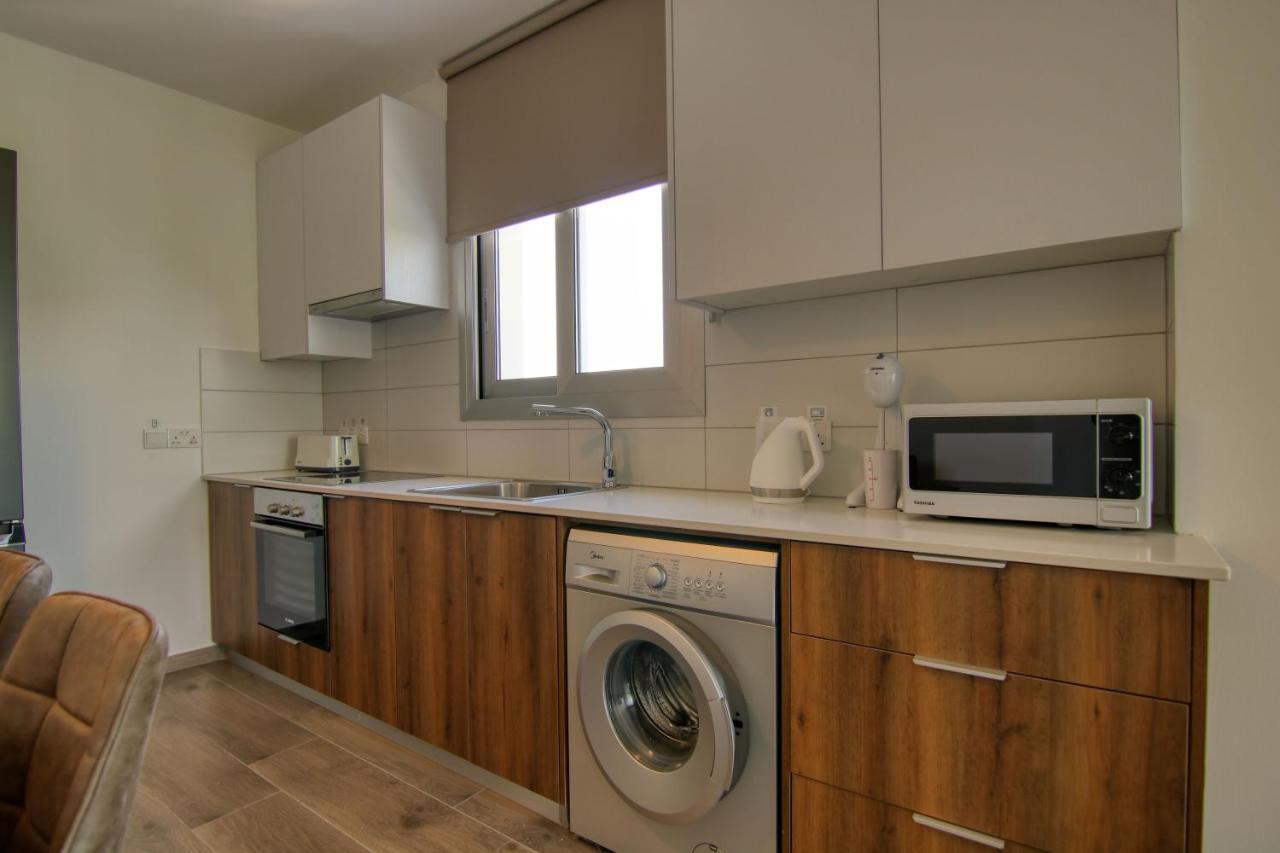 Phaedrus Living Coral Suites Aura Lárnaka Kültér fotó